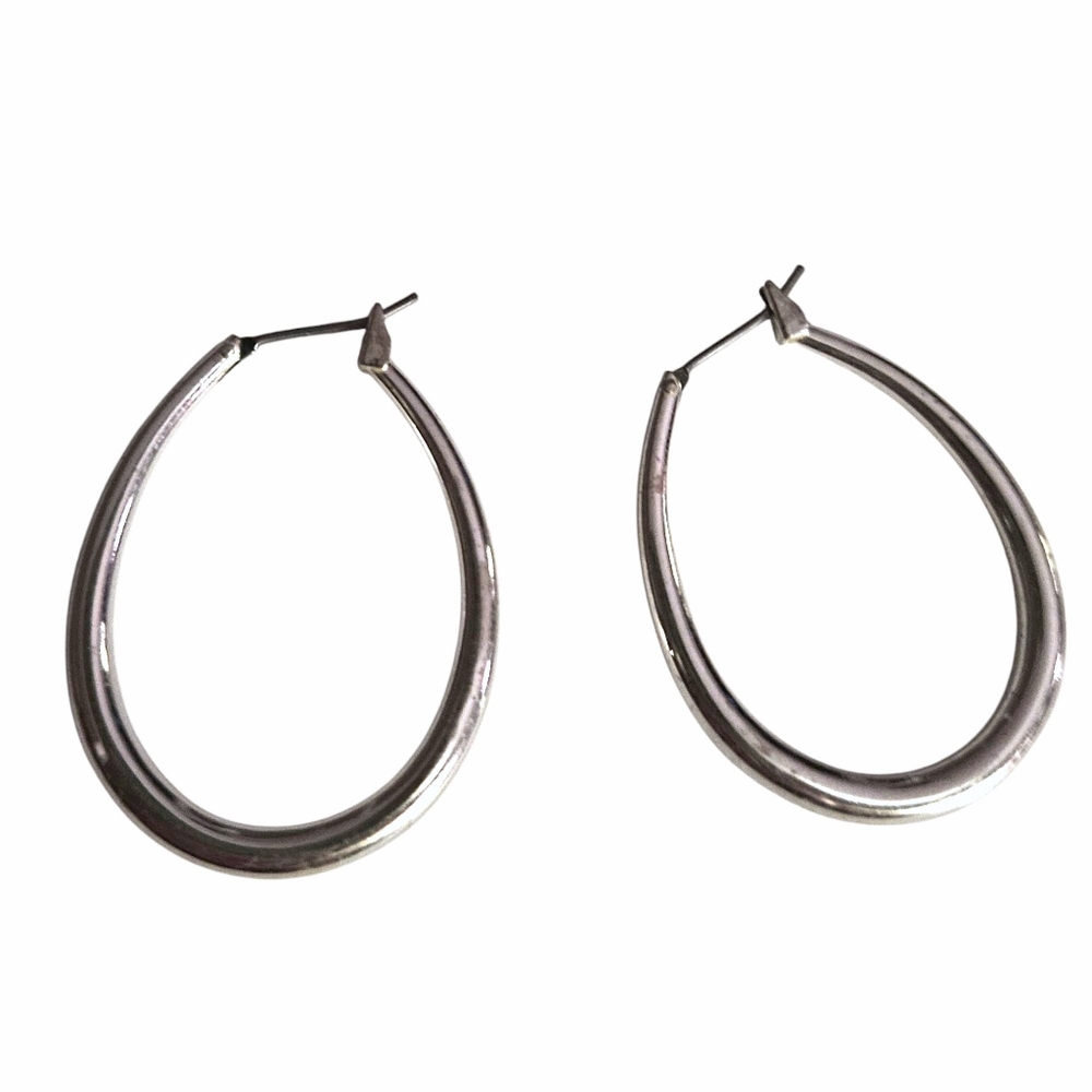 Silver‎ Toned Oval Hoop Earrings